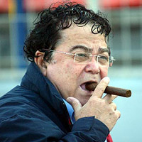 ����� ����